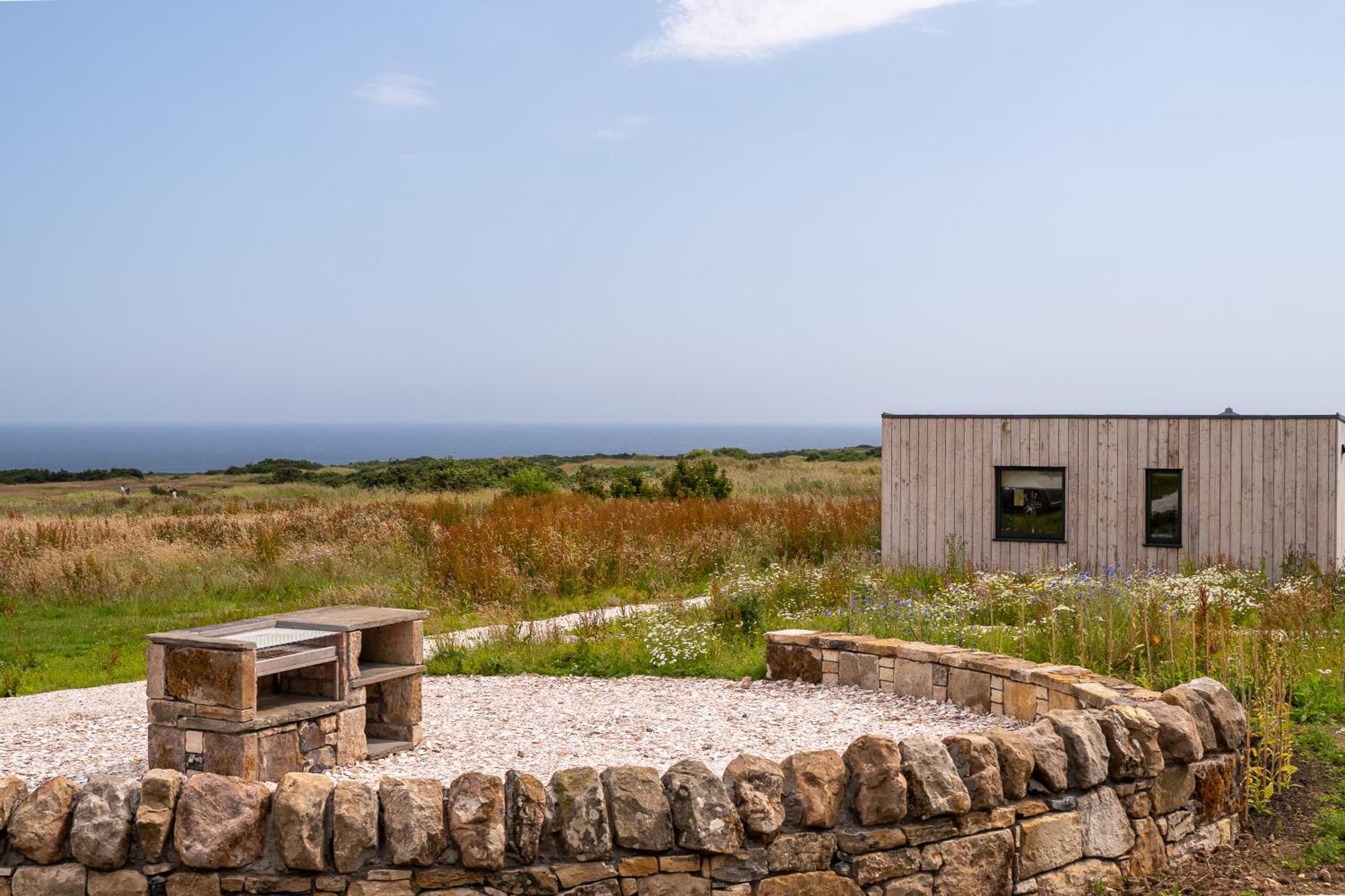 סנט אנדרוס Rustic Cabins, Sea Views From Rewilded Farm With Highland Cows מראה חיצוני תמונה